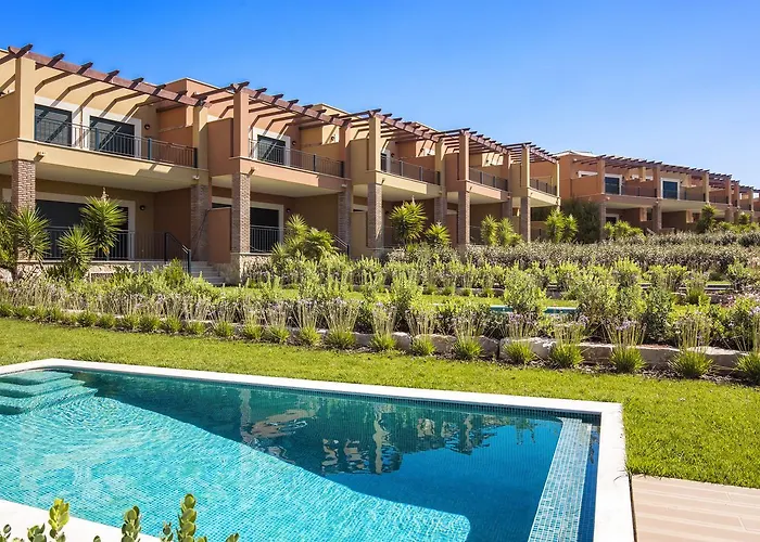 Vale De Milho Village 5*